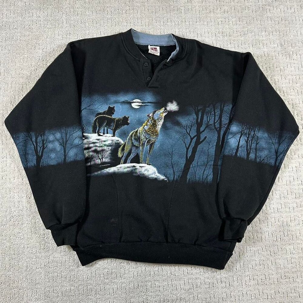 Black Nature crewneck sweatshirt with wolf design